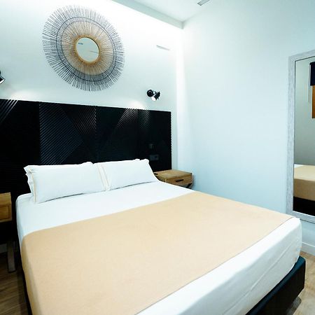Aparthotel Luz De Gades - Suites Spa Gym - Adults Only Cadiz Luaran gambar
